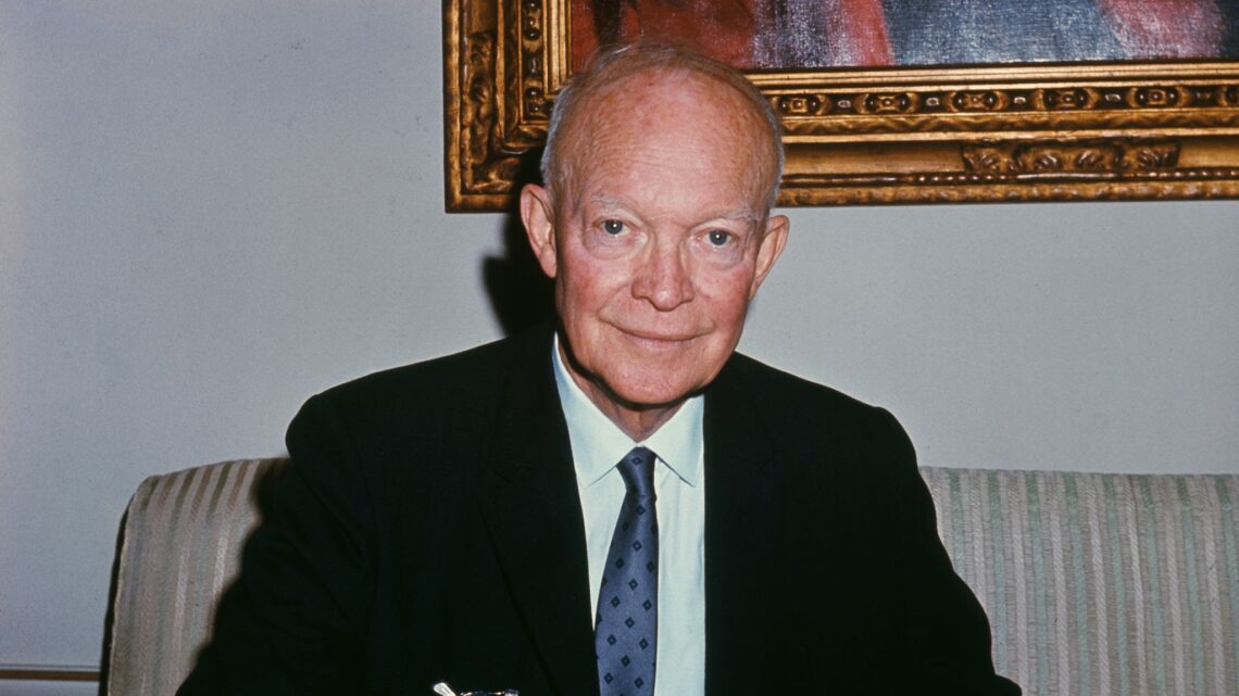 Dwight David Eisenhower Biography: Wife, Age, Net Worth, Siblings, Parents, Height, Cause of Death, Children Dwight David Eisenhower Biography: Wife, Age, Net Worth, Siblings, Parents, Height, Cause of Death, Children